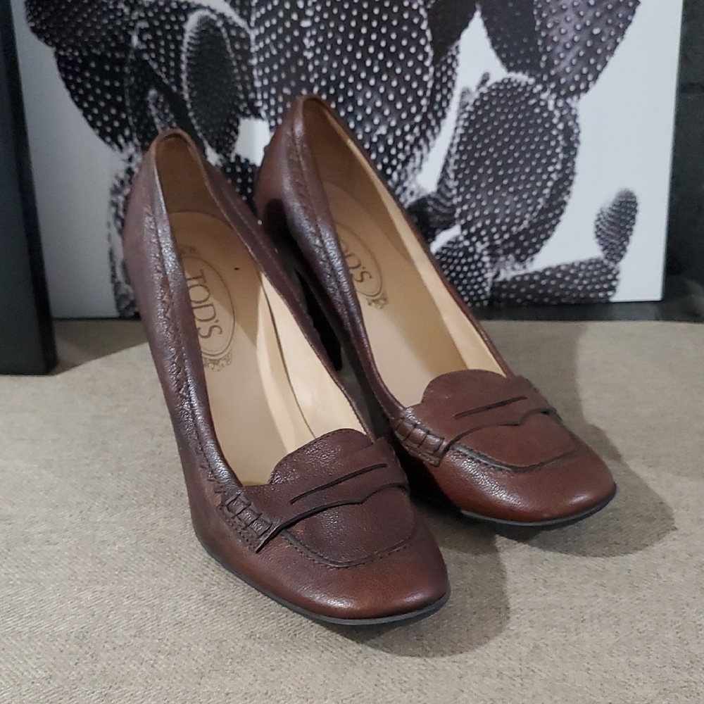 Tod's Brown Leather Heels
